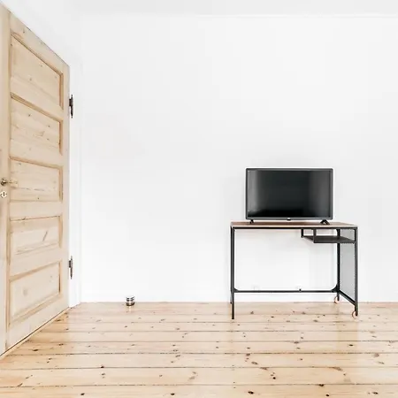 Apartment 2-bedroom Next To Kongens Nytorv *